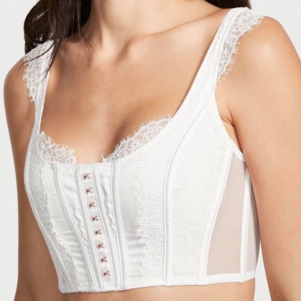 NWT VS Da La Fleur Hook and Eye Ivory Lace Corset Bra Top size Small DD